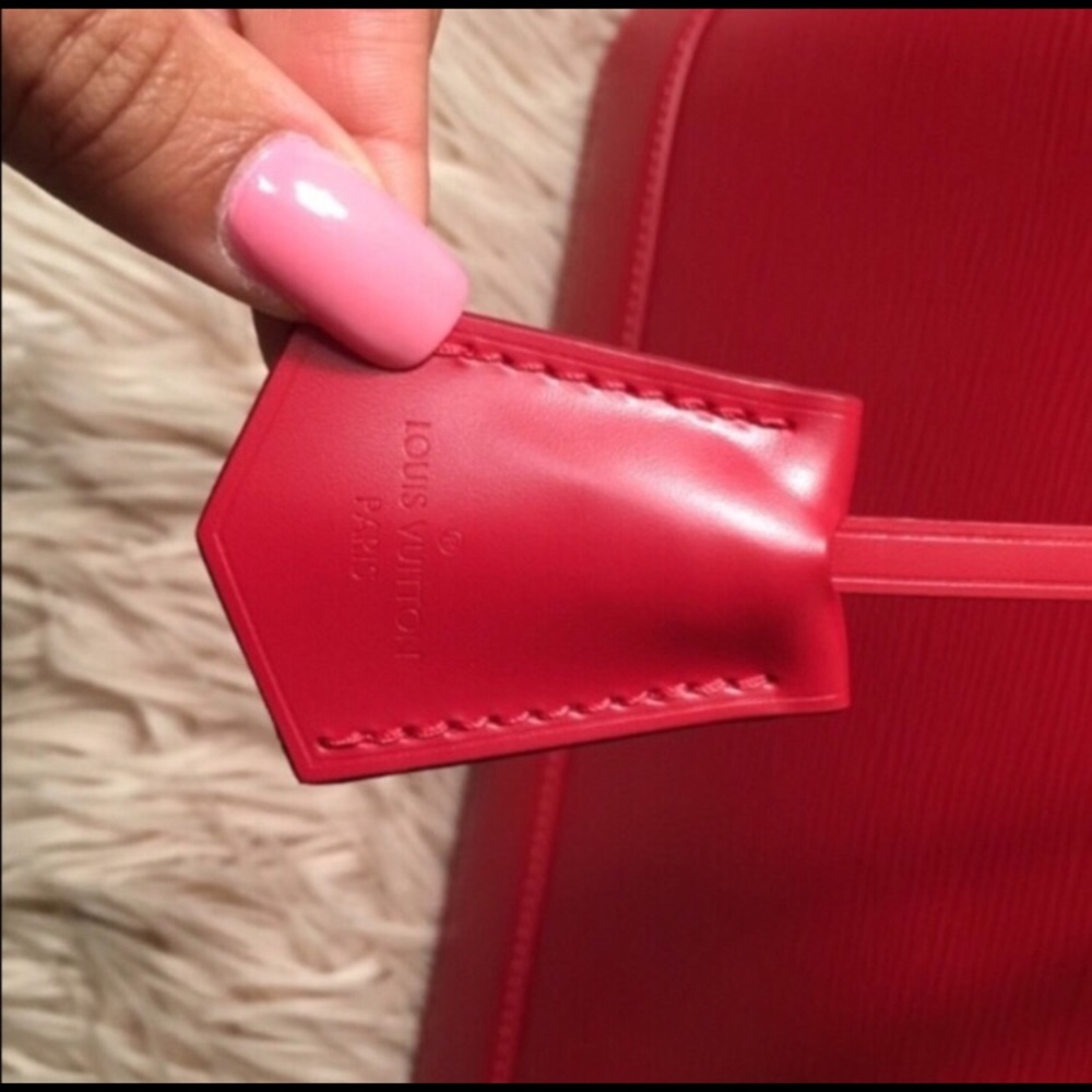 SOLD Authentic Louis Vuitton Epi Alma MM Red - Picture 4 of 7